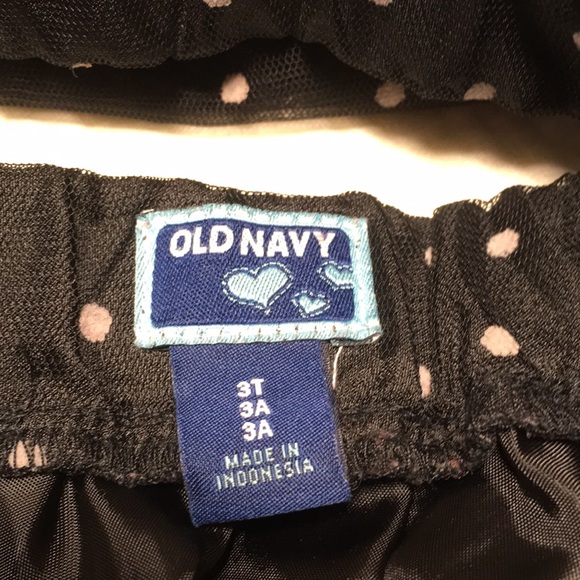 3T (4/$20) Netting/Ruffles Skirt by Old Navy - Picture 9 of 15